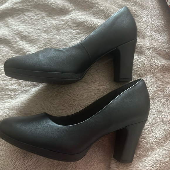 Flexible high Heel Pumps - Picture 2 of 5